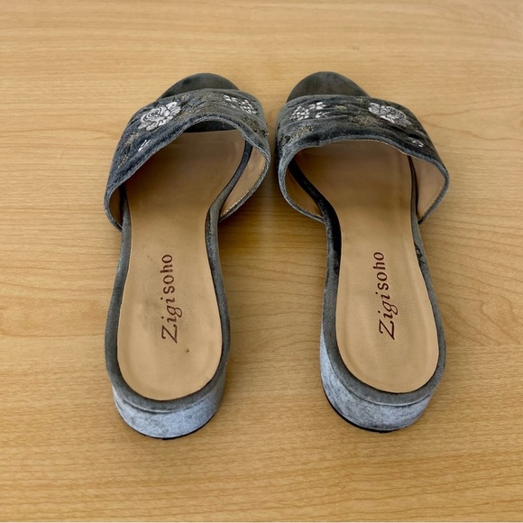 Zigi Soho velvet floral gray slides with small chunky heel - Picture 2 of 6